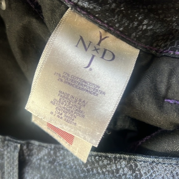 NYDJ ladies navy and black snake print pattern pants 12P. Perfect condition - Picture 12 of 13